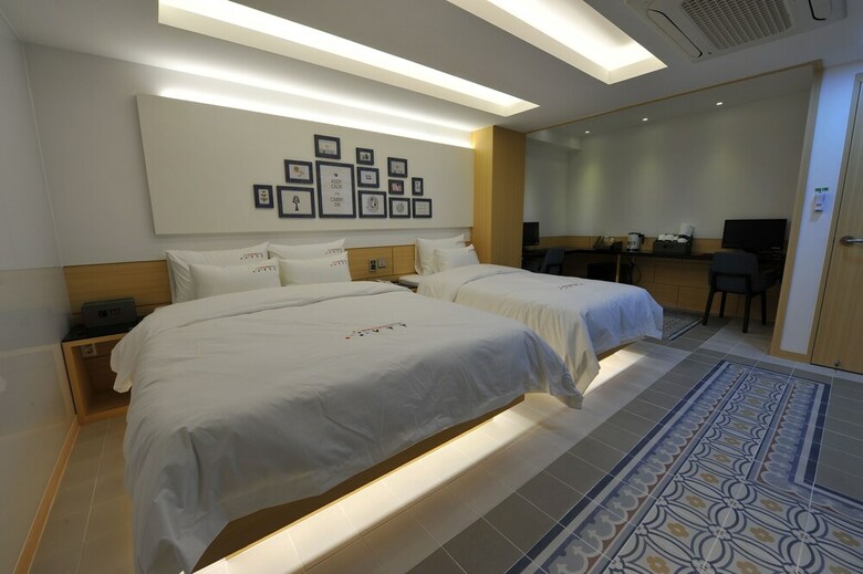 Hotel The Grang Nampo (fromerly Ytt)
