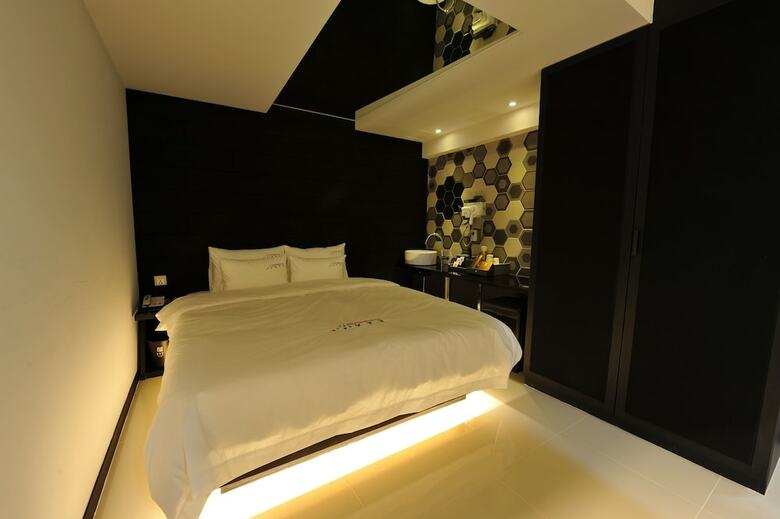 Hotel The Grang Nampo (fromerly Ytt)