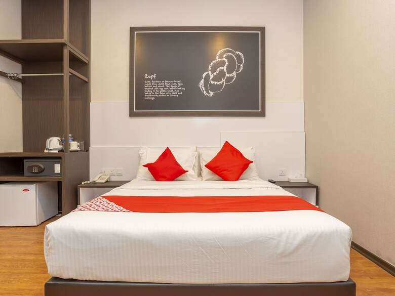 Oyo 44064 De Sweet Boutique Hotel