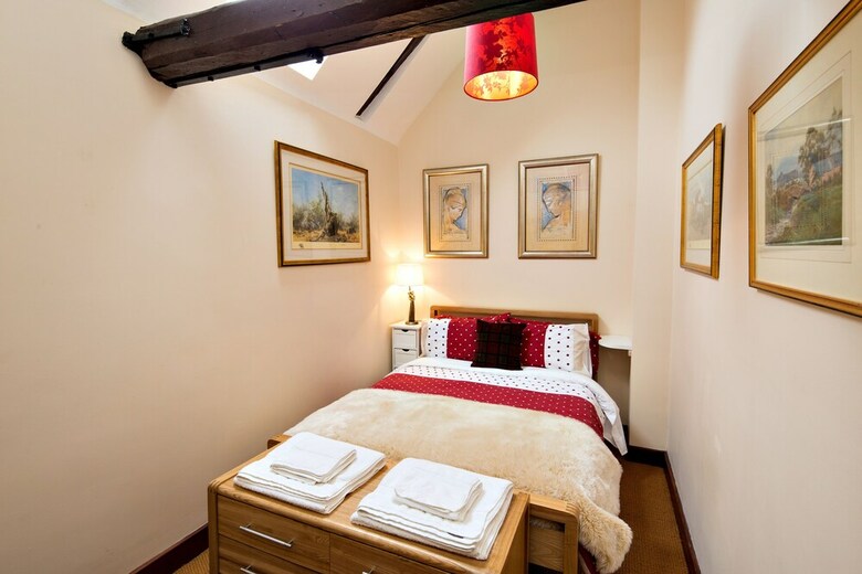 River Nene Cottages