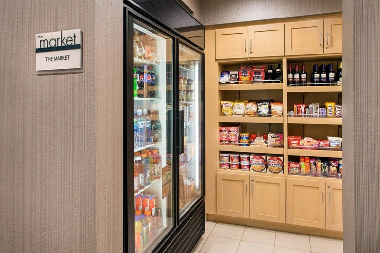 Hotel Springhill Suites By Marriott Bakersfield