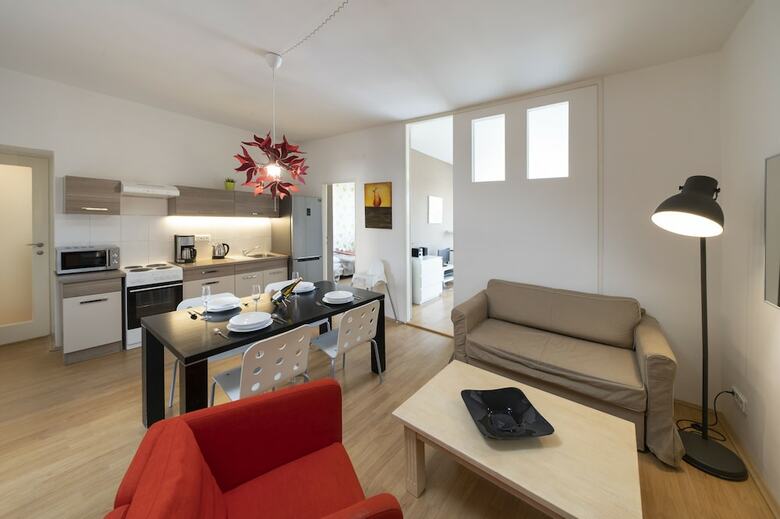 Hostal New Town - Apple Apartments