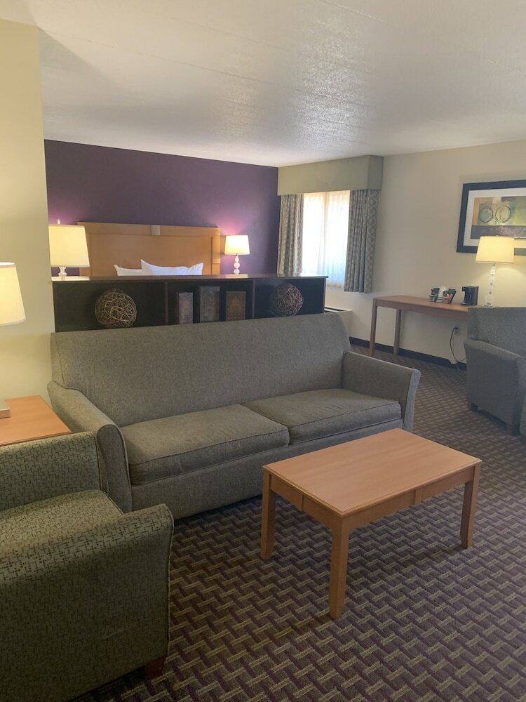 Hotel Ramada By Wyndham Marquette