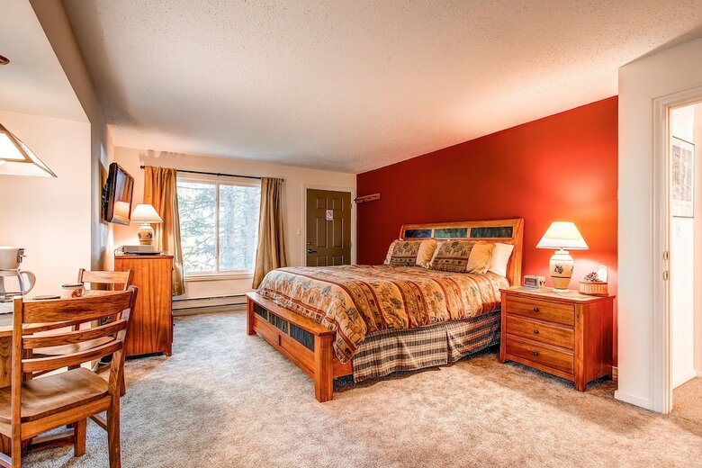Tannenbaum Condominiums By Ski Country Resorts