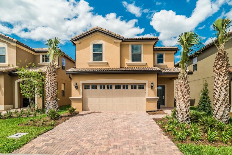 Windsor At Westside Resort By Global Resort Homes