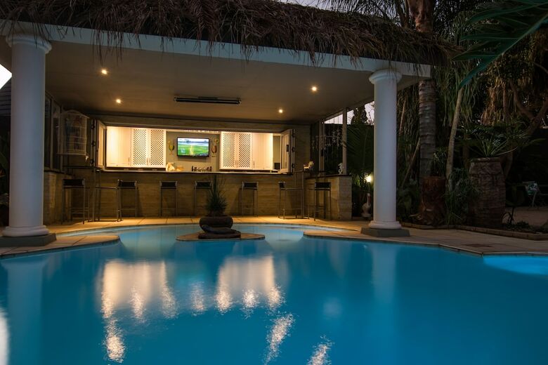 Hotel Cocomo Guesthouse, Spa And Conference Centre