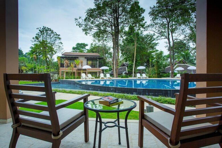 Hotel The Leaf On The Sands By Katathani