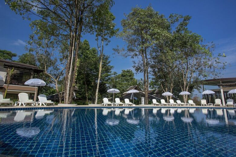 Hotel The Leaf On The Sands By Katathani