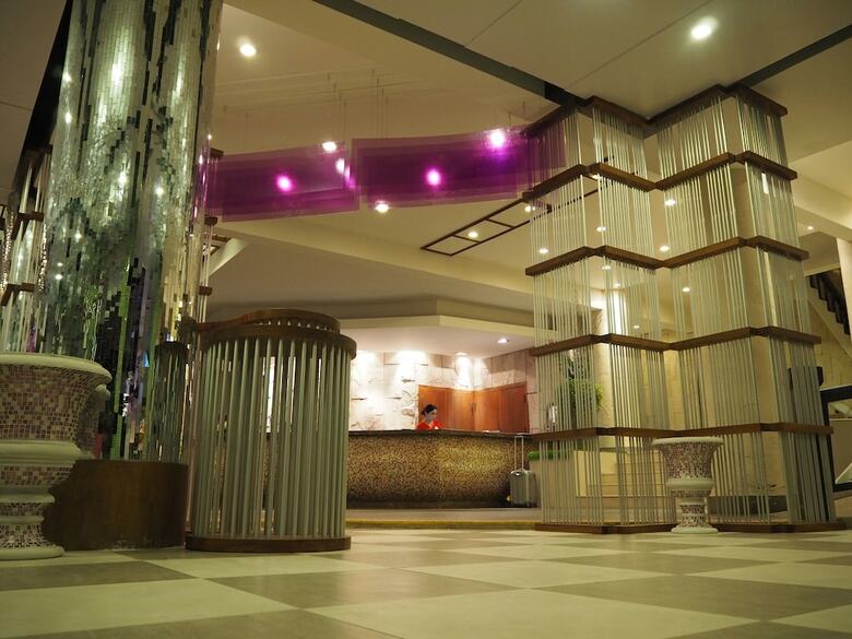 Apartamento Patong Beach Hotel