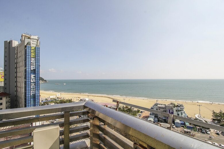 Hotel Sky Beach
