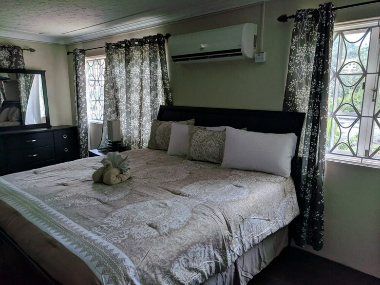 Hotel Rockhampton Retreat Guest House