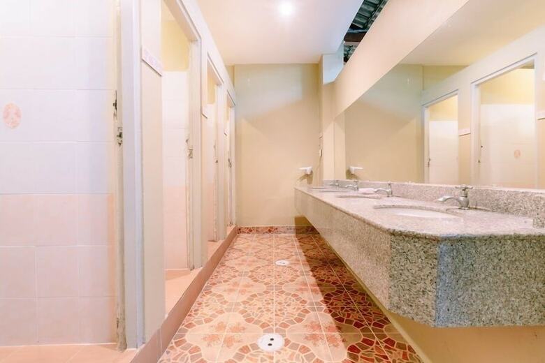 Hotel At Phra Sing