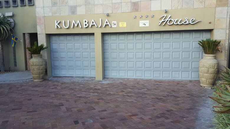 Hotel Kumbaya House