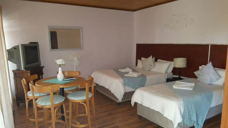 Hotel 21 On Coetzee Guest House