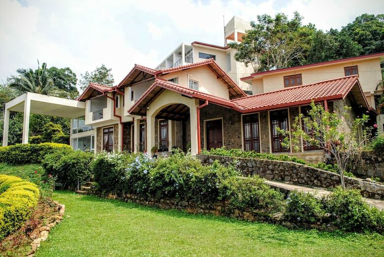 Hotel The Kandyan Villa
