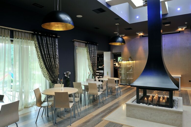 Aparthotel Polyastron Place Hotel & Spa
