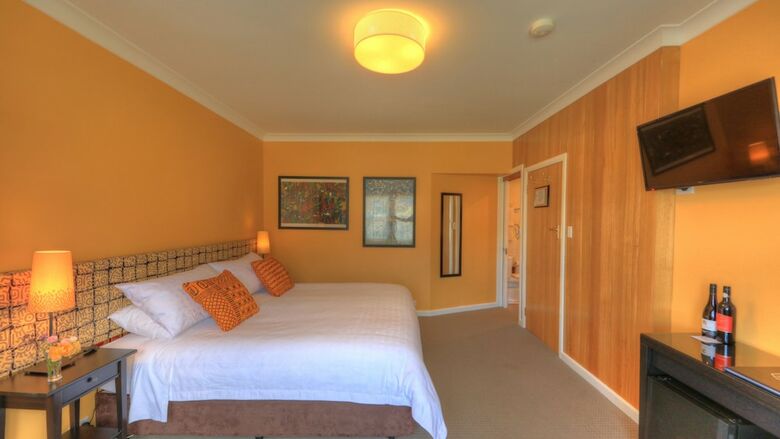 Ashdowns Of Dover Bed And Breakfast