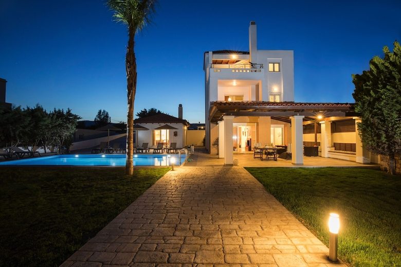 Antonoglou Beach Villas, Gennadi
