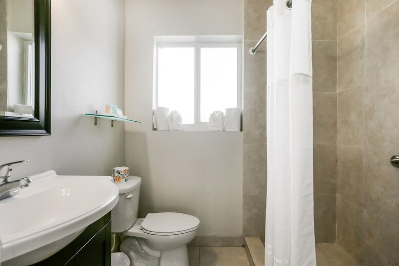 Oceanside Boutique Hotel - Hollywood