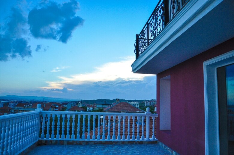 Roel Residence Apartments