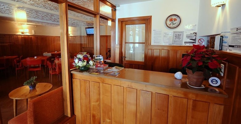Hotel Piuk�