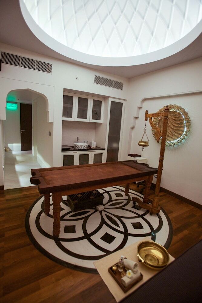 Hotel Crowne Plaza Chennai Adyar Park