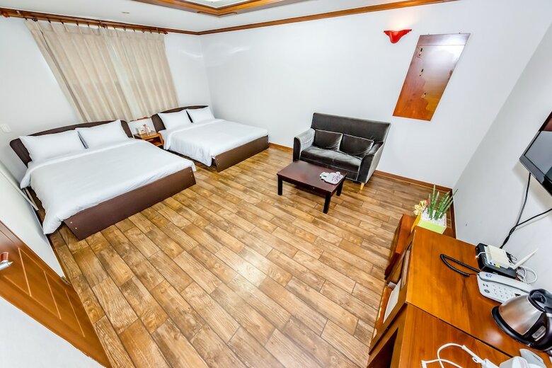 Trevi Hotel