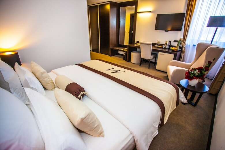 Malak Regency Hotel