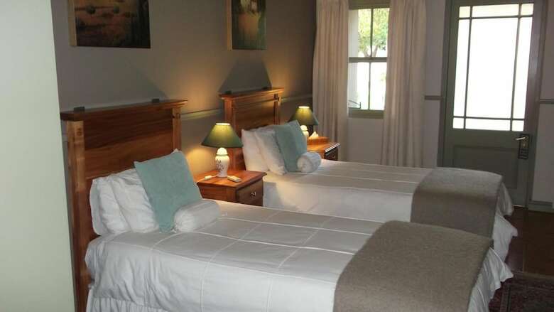 Hotel Housemartin Guest Lodge