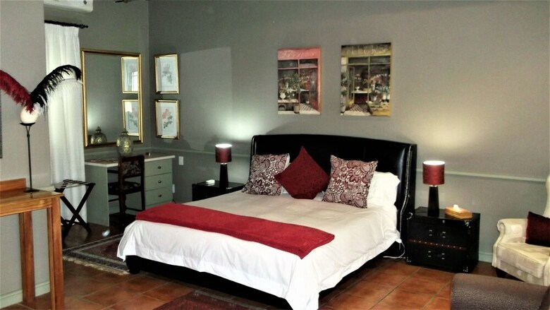 Hotel Housemartin Guest Lodge
