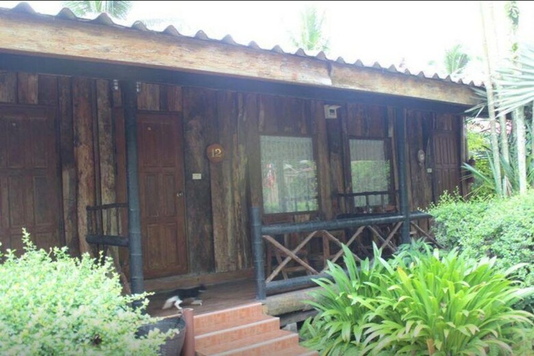 Hotel Laoya Inland Resort