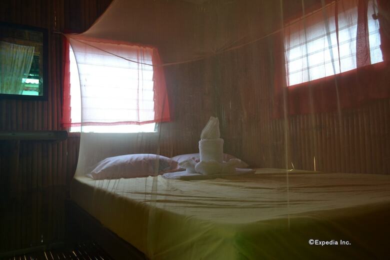 Hotel Floresita's Beach Resort