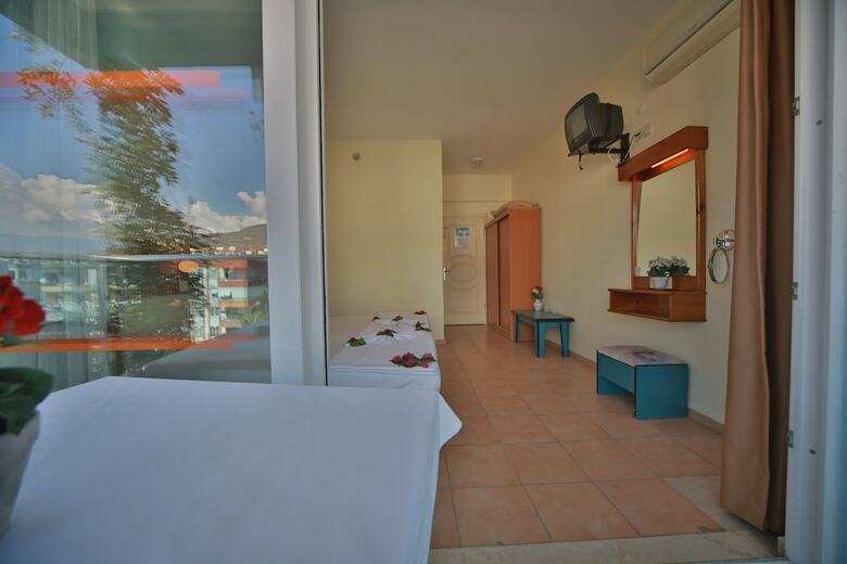 Gallion Hotel