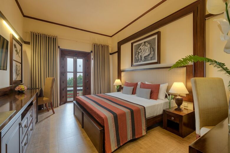 Hotel Amaya Hills