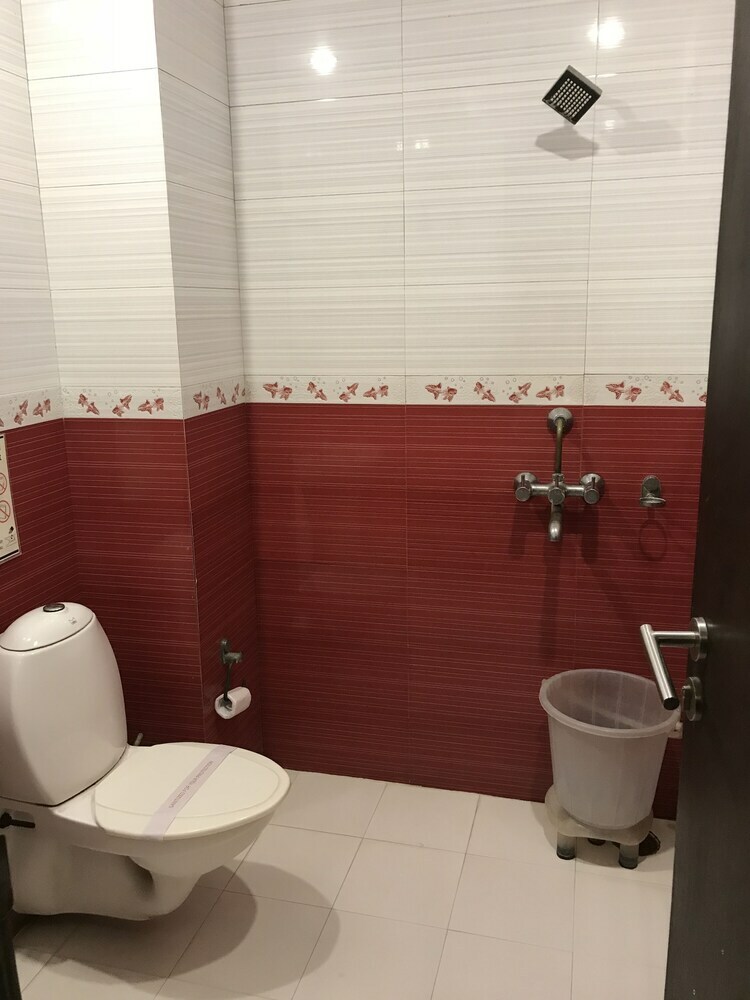 Hotel Nand Kartar Orchid Suites