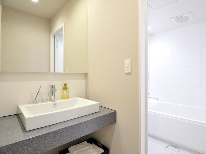 Hotel Androoms Osaka Hommachi