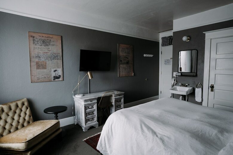 Hood River Hotel