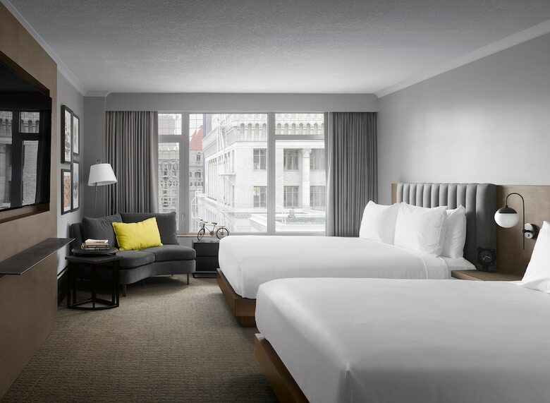 The Duniway Portland A Hilton Hotel