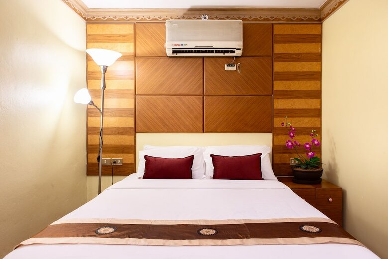 Hotel Town In Town Garden Resort