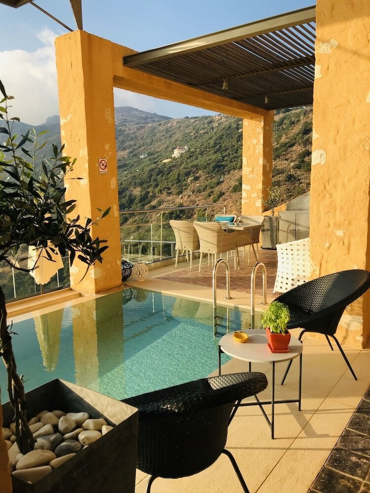 Ravdoucha Epavlis - Villa Eleni