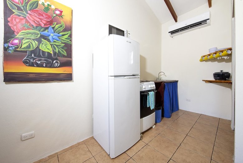 Hotel Cabinas Diversion Tropical