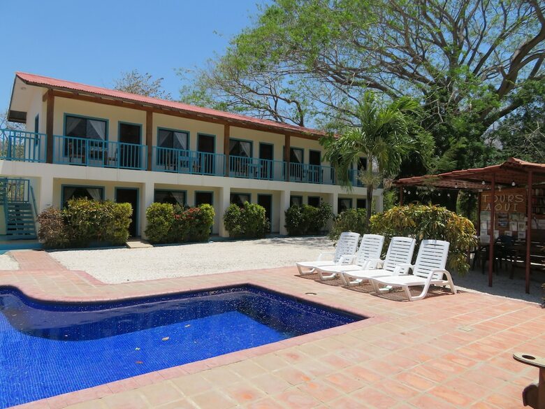 Hotel Cabinas Diversion Tropical