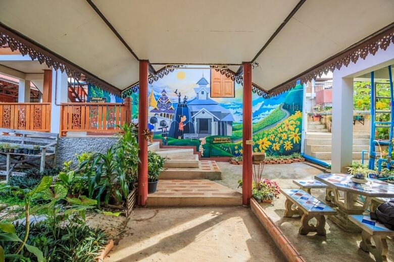 Mitkhoonyoum Hotel