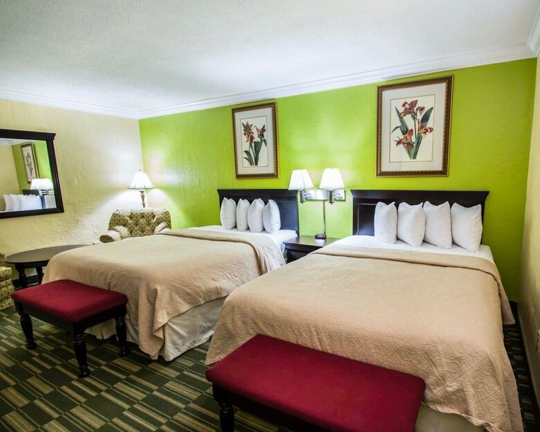 Hotel Quality Inn Oceanfront