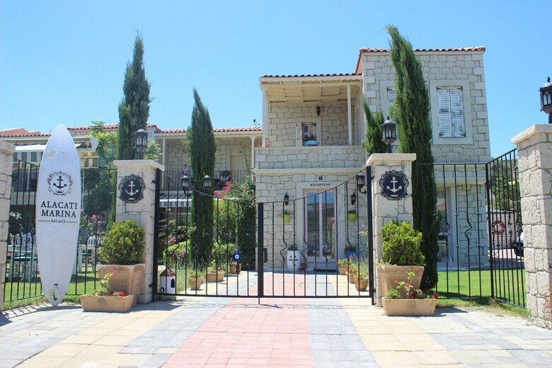 Hotel Alacati Marina Palace Otel