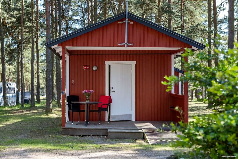 First Camp �hus