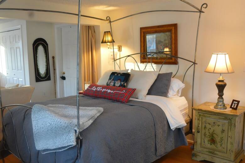 Bed & Breakfast Peabody's 'hip Little Stay'
