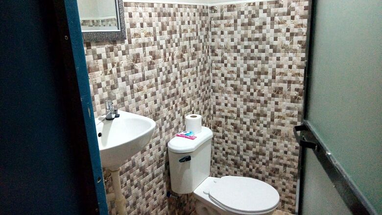 Hostal Rjc Hostel And Karaoke Bar