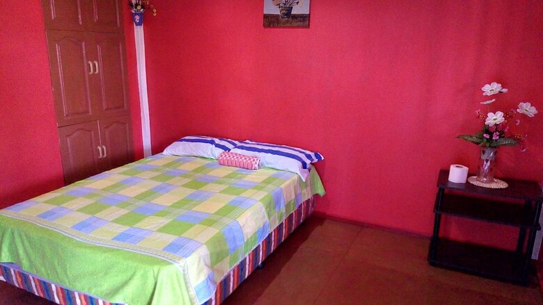 Hostal Rjc Hostel And Karaoke Bar