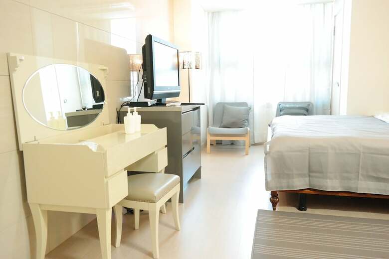 Apartamentos Myeongdong Studio